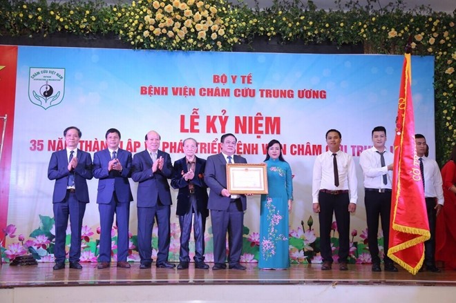 Bệnh viện Châm cứu Trung ương tổ chức kỉ niệm 35 năm xây dựng và phát triển