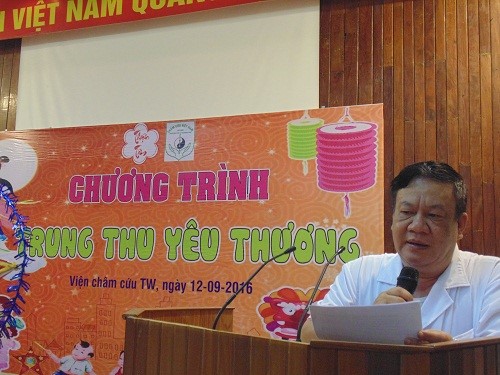 Trung thu yêu thương năm 2016