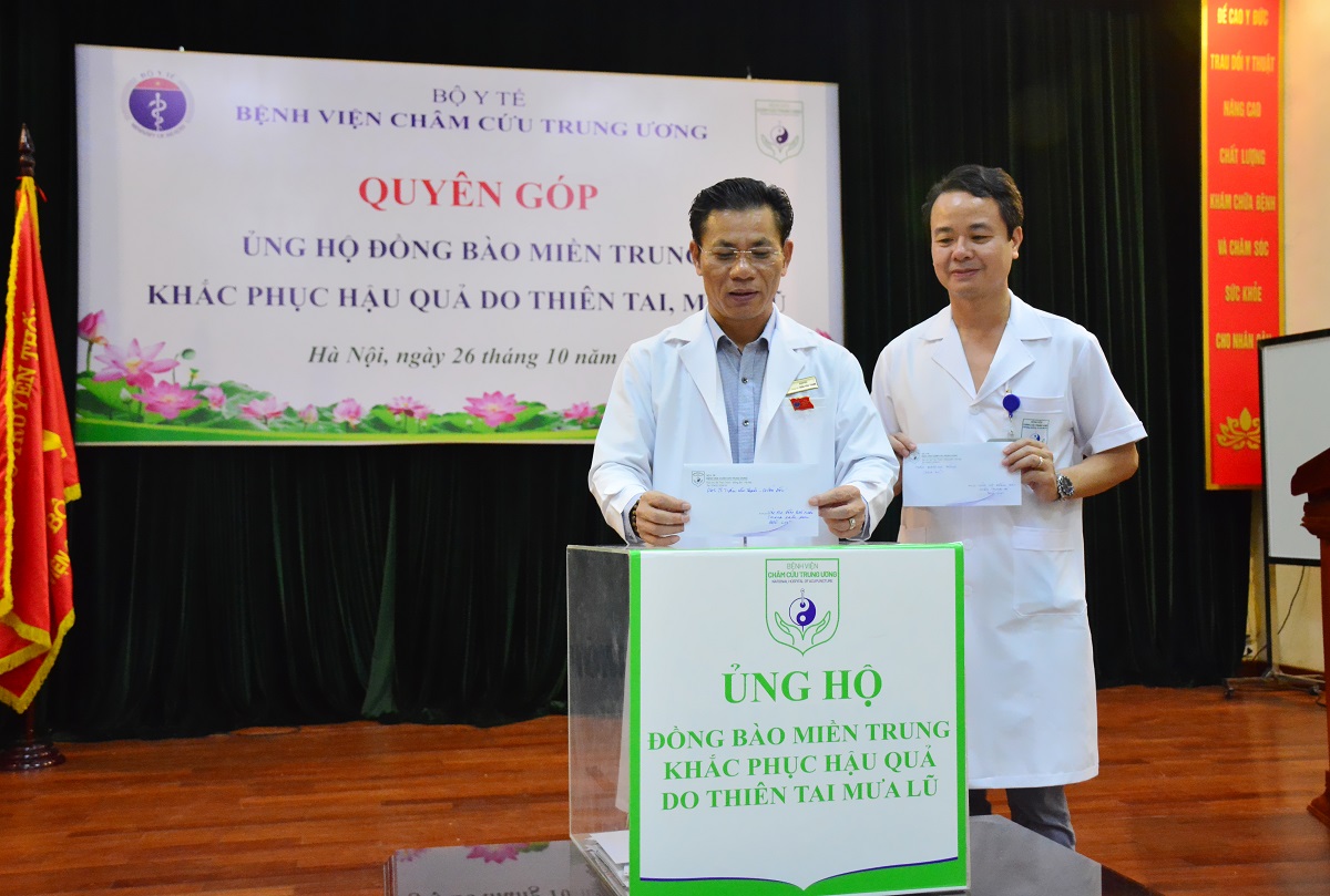 CHUNG TAY ỦNG HỘ MIỀN TRUNG KHẮC PHỤC HẬU QUẢ DO THIÊN TAI MƯA LŨ