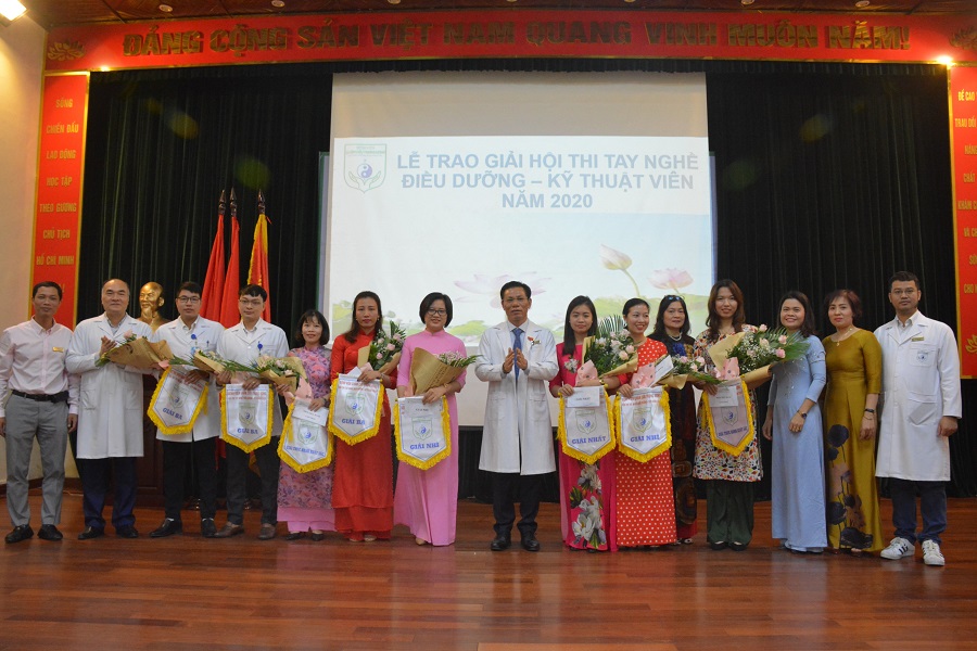 LỄ TRAO GIẢI HỘI THI TAY NGHỀ ĐIỀU DƯỠNG- KỸ THUẬT VIÊN NĂM 2020