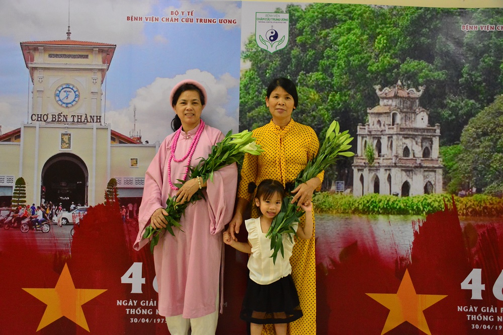 CHÀO MỪNG 46 NĂM NGÀY GIẢI PHÓNG HOÀN TOÀN MIỀN NAM – THỐNG NHẤT ĐẤT NƯỚC VÀ NGÀY QUỐC TẾ LAO ĐỘNG