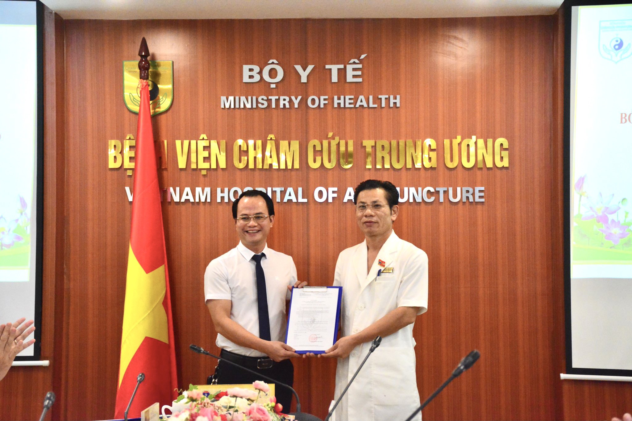Bổ nhiệm chức danh lãnh đạo khoa phòng thuộc Bệnh viện Châm cứu Trung ương