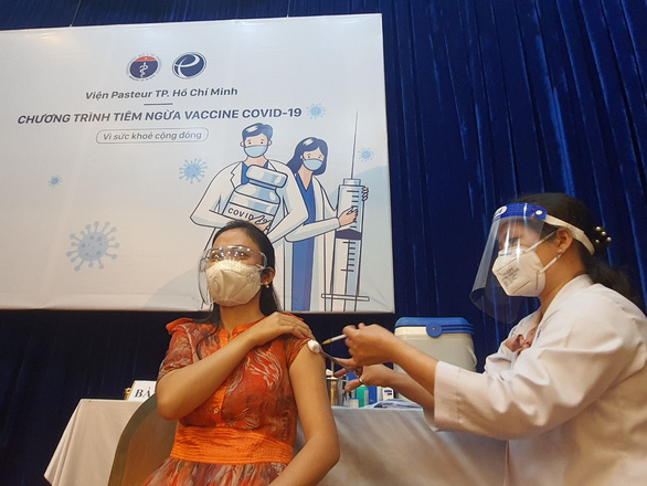 6 loại vaccine phòng COVID-19 đã được cấp phép tại Việt Nam