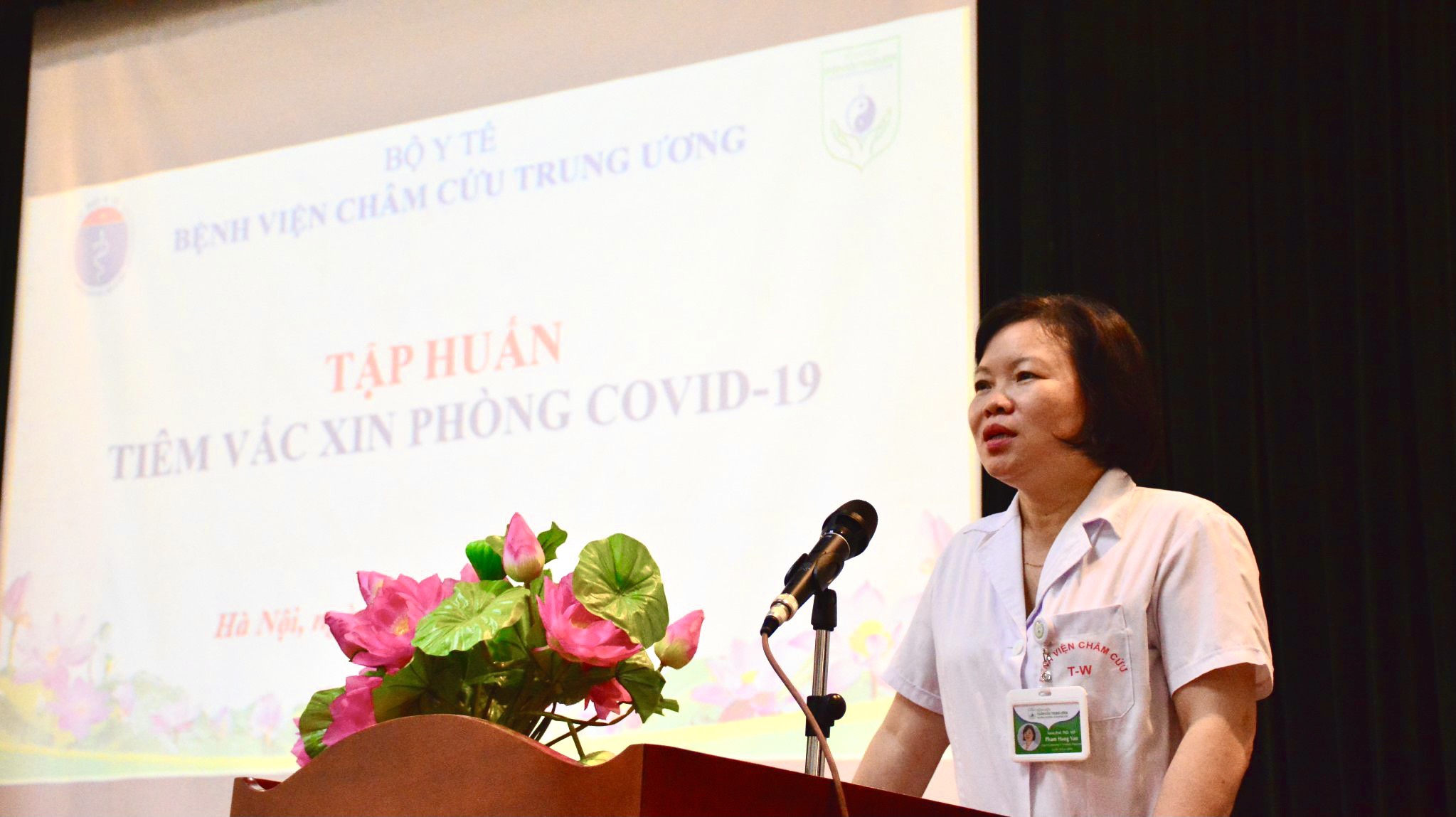 Bệnh viện Châm cứu Trung ương tập huấn tiêm chủng vắc xin phòng Covid 19