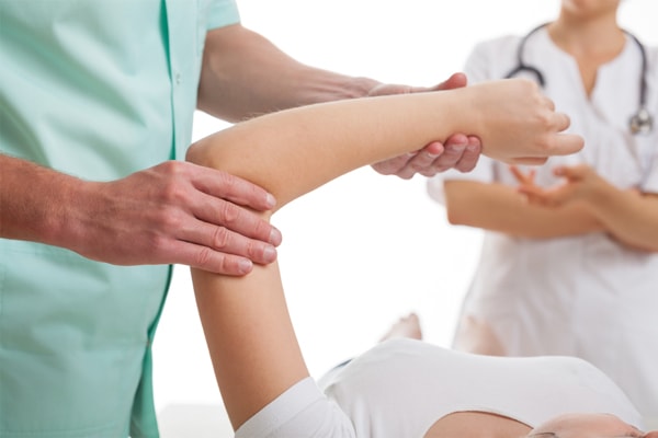TÁC DỤNG GIẢM TIẾN TRIỂN CO CỨNG CƠ TRONG PHỤC HỒI CHỨC NĂNG BỆNH NHÂN LIỆT NỬA NGƯỜI SAU NHỒI MÁU NÃO BẰNG ĐIỆN CHÂM KẾT HỢP XE ĐẠP TẬP