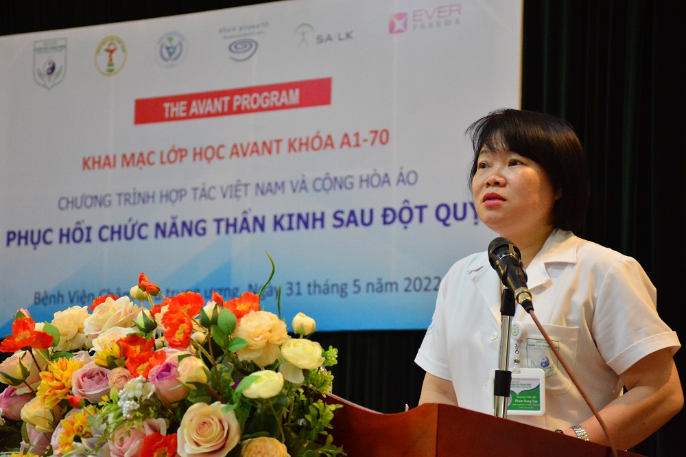 Khai mạc lớp tập huấn Phục hồi chức năng thần kinh sau đột quỵ cho các thầy thuốc tại Bệnh viện Châm cứu Trung ương theo chương trình Avant