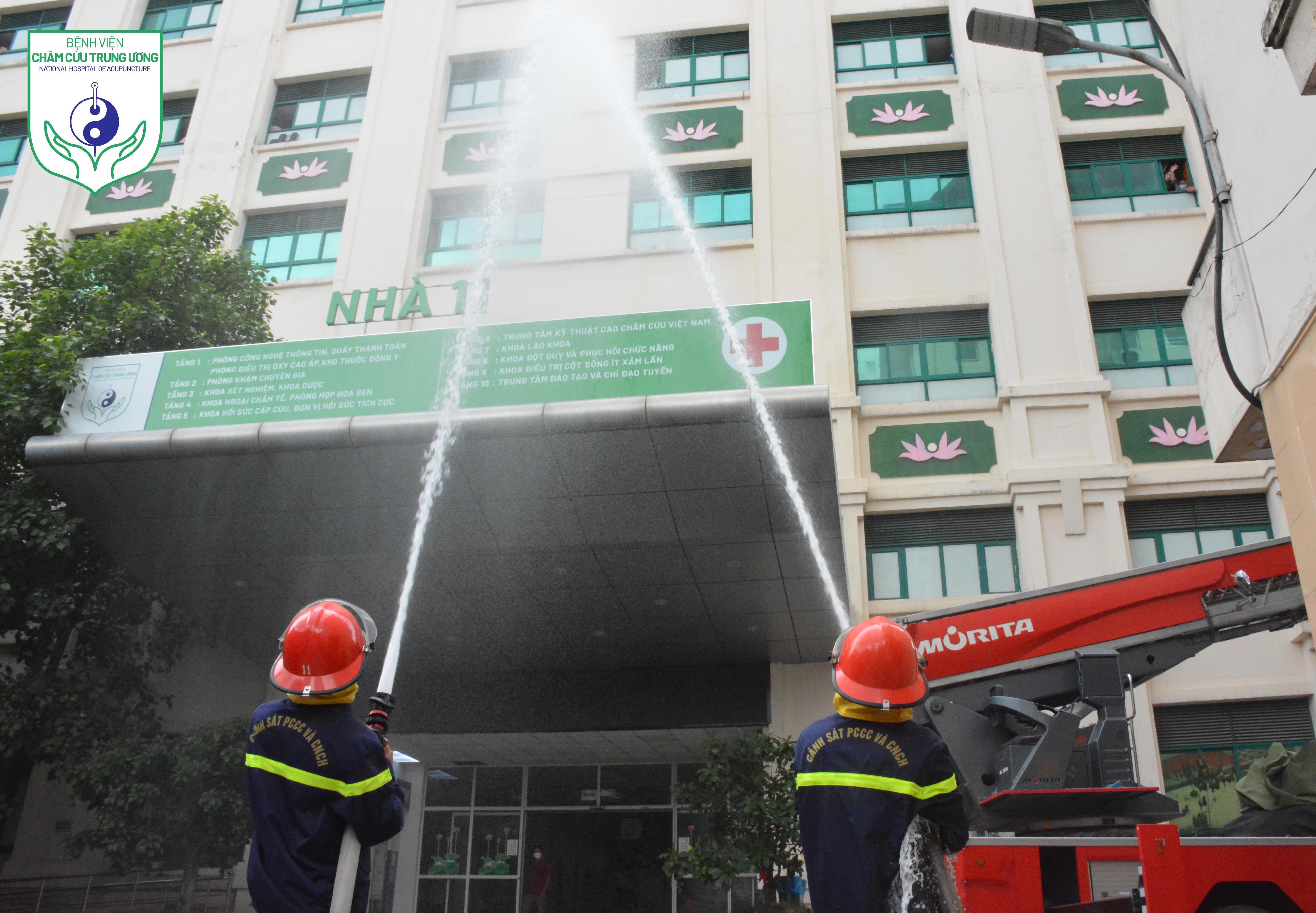 BỆNH VIỆN CHÂM CỨU TRUNG ƯƠNG TẬP HUẤN CÔNG TÁC PHÒNG CHÁY, CHỮA CHÁY NĂM 2022