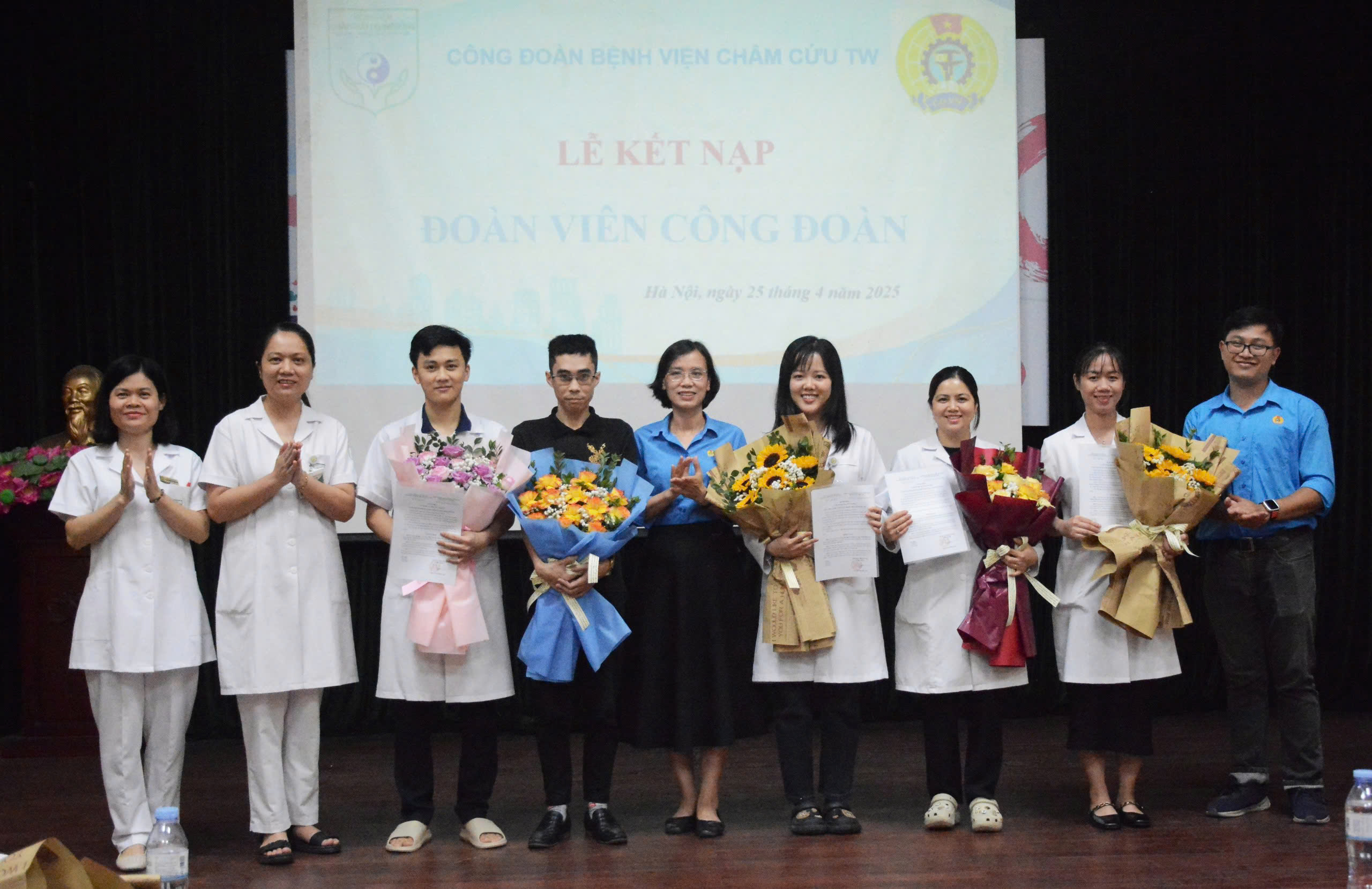 Công đoàn viên Bệnh viện Châm cứu Trung ương vững tin bước vào kỷ nguyên mới