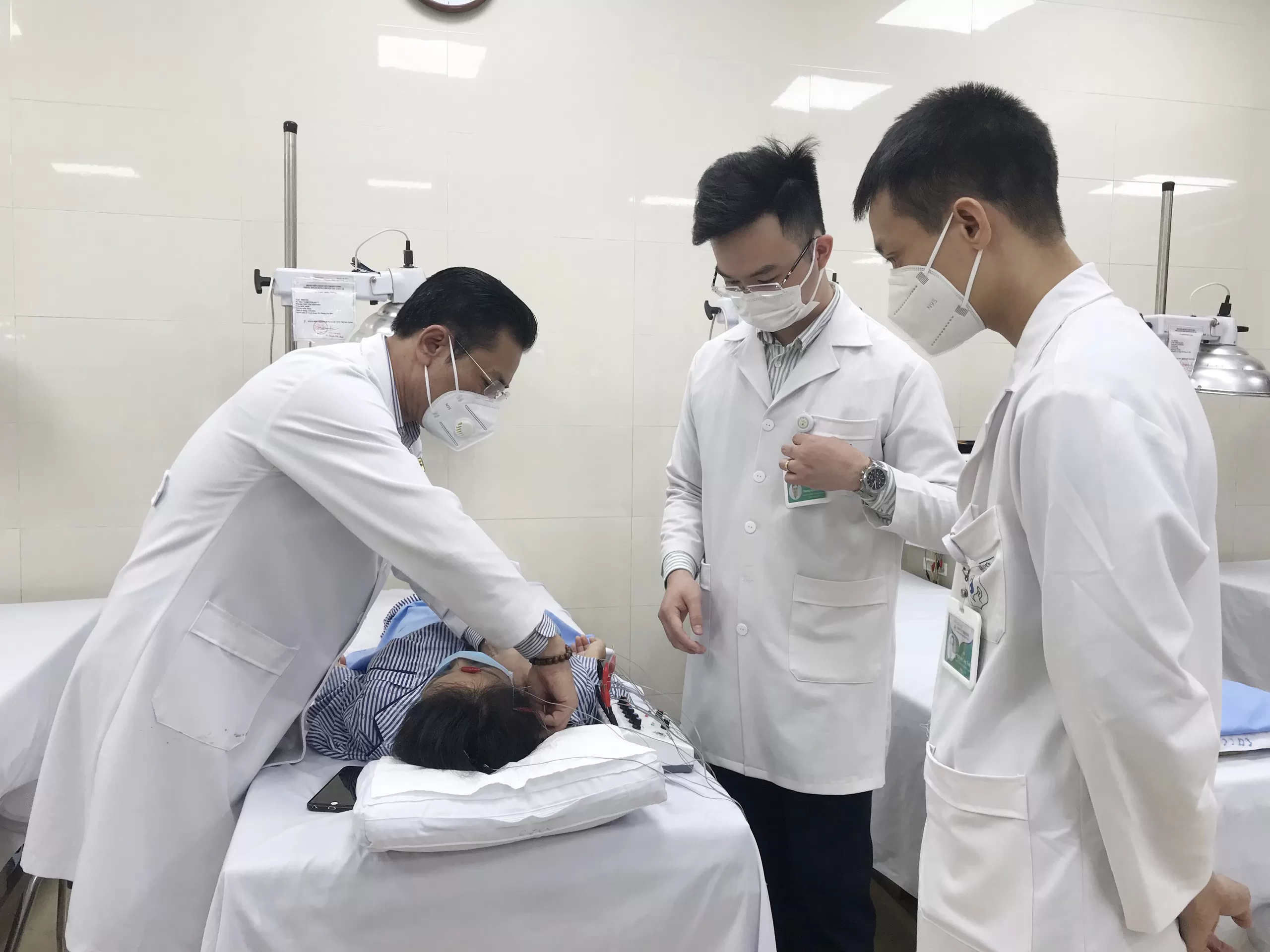 Châm cứu Việt Nam- Tinh hoa y thuật hàng đầu