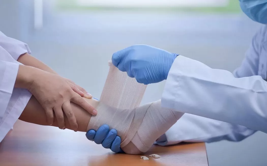 Những việc bạn cần tránh khi tự chữa bong gân tại nhà