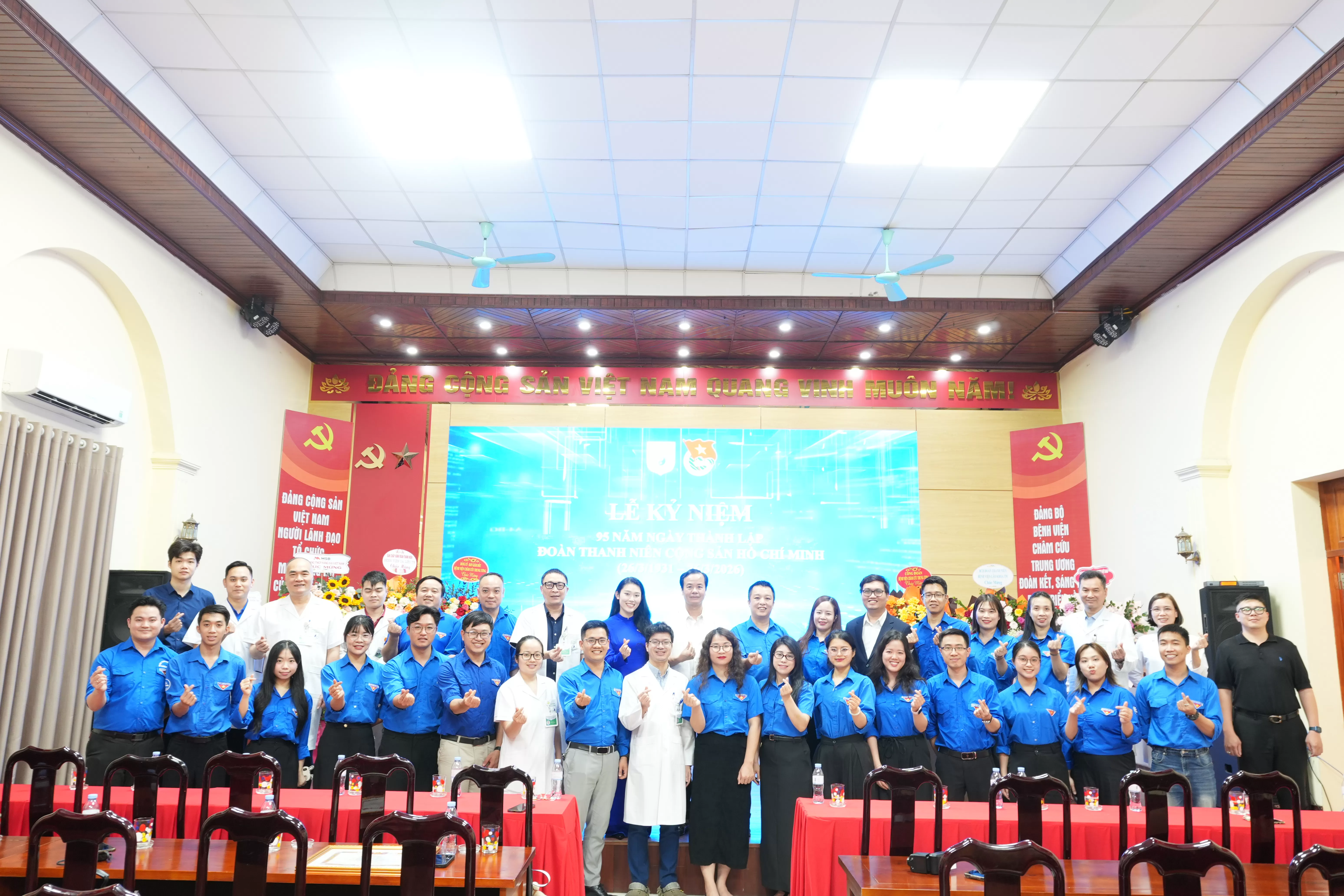 Đoàn Thanh niên Bệnh viện Châm cứu Trung ương:  Xung kích, trách nhiệm trong chăm sóc sức khỏe nhân dân