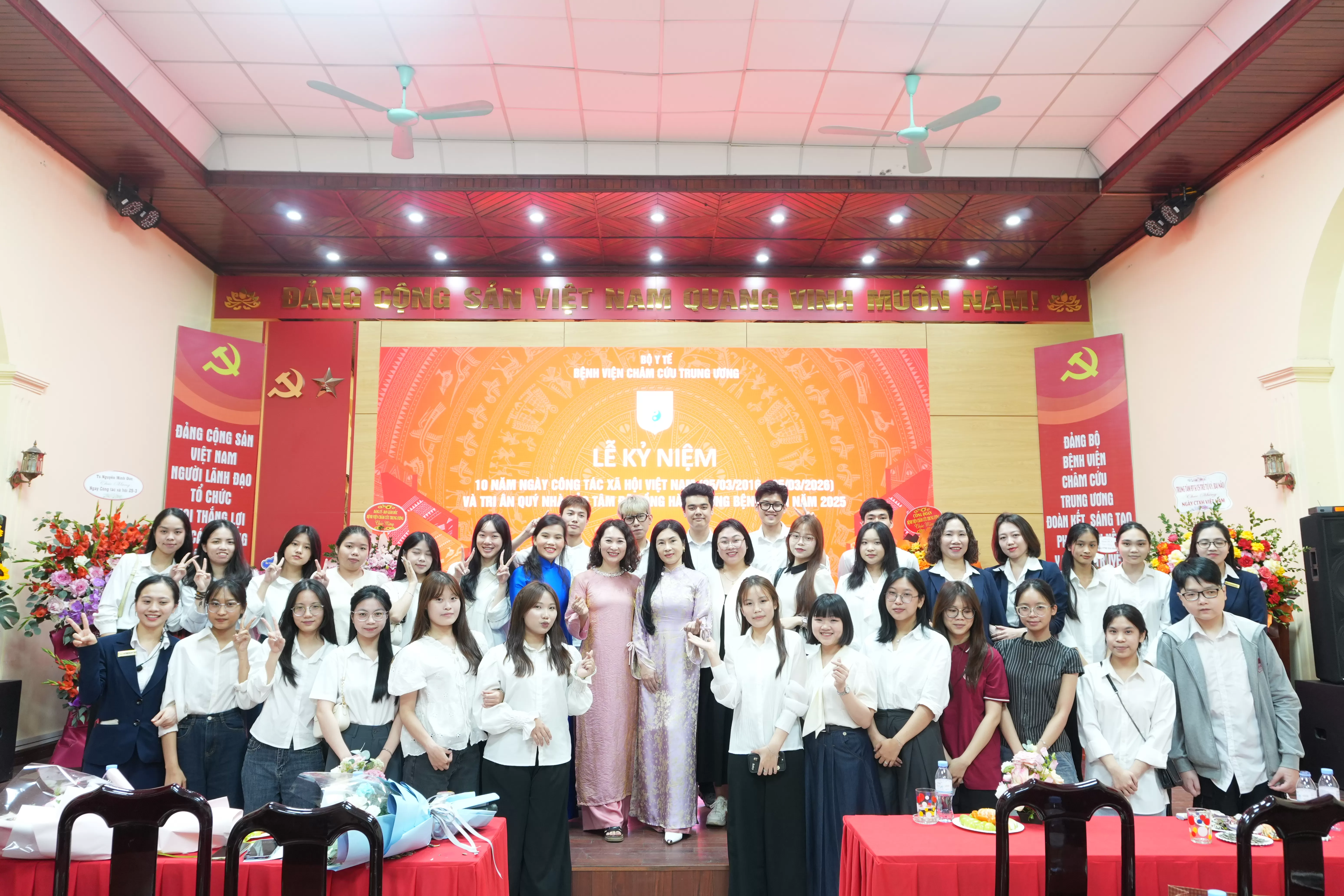 DẤU ẤN 10 NĂM CÔNG TÁC XÃ HỘI VIỆT NAM:  LAN TỎA YÊU THƯƠNG TỪ NHỮNG ĐIỀU BÌNH DỊ